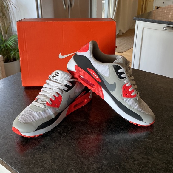 Nike Other - 🦁 Nike Air Max 90 Sneakers